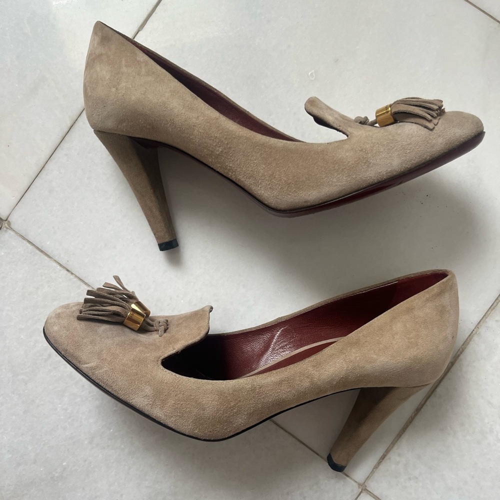 Gucci Women's Taupe Suede Tassel Heels